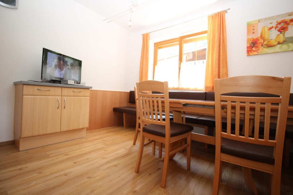 Haus Peter Schiestl Apartment เซลล์ อัม ซิลลา ห้อง รูปภาพ