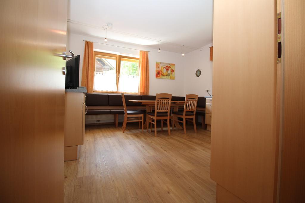 Haus Peter Schiestl Apartment เซลล์ อัม ซิลลา ห้อง รูปภาพ