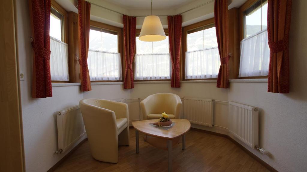 Haus Peter Schiestl Apartment เซลล์ อัม ซิลลา ภายนอก รูปภาพ